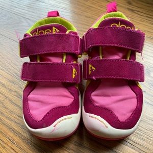 Toddler shoes